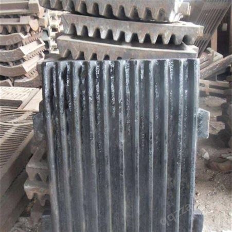 LD-EP004铝矿石深腔颚式破碎机配件 边护板 铸钢厂厂家  利达铸钢