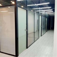 青海办公玻璃隔断经典黑色框架单双层玻璃隔断材料批发 至本锦恒
